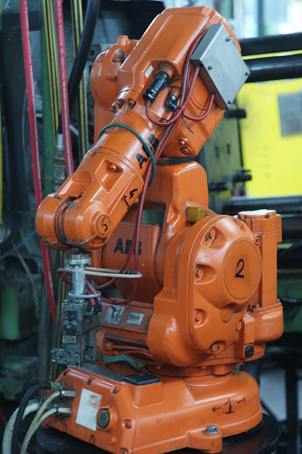 Abb foundry robot